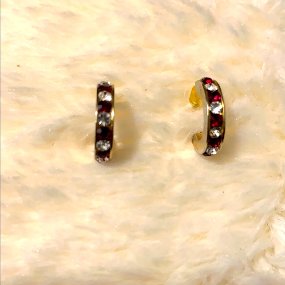 Pierced rhinestone red and white earrings